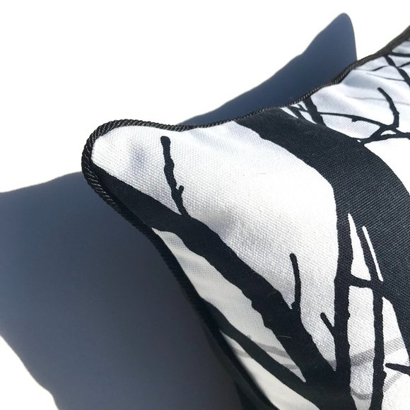 Throw pillow with piping. Zipper enclosure. Includes a down alternative insert. - Picture 7 of 8